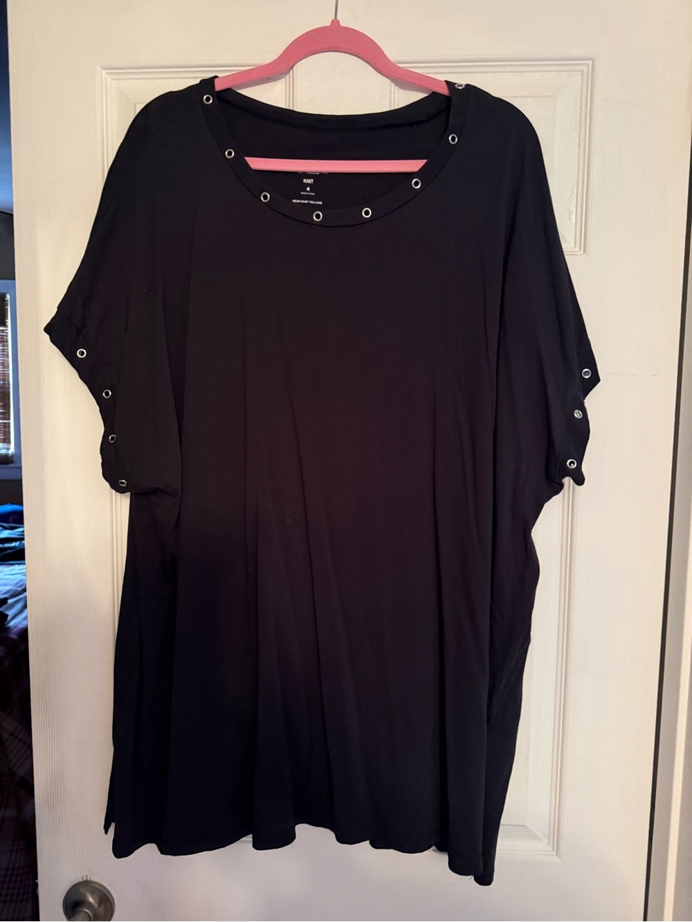 torrid Black Short Sleeve Eyelet Tunic Top